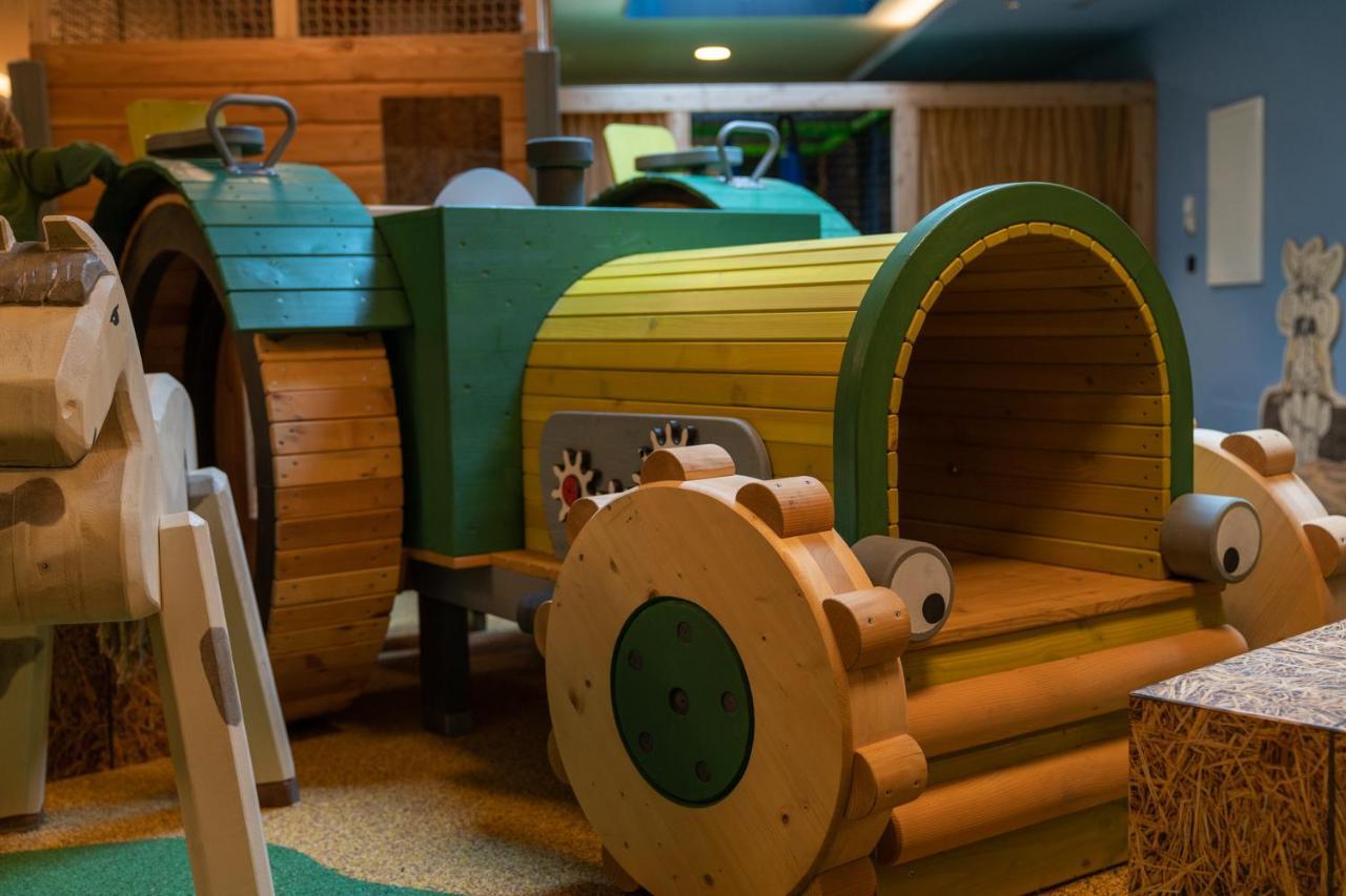 ואלס Familienhotel Huber מראה חיצוני תמונה