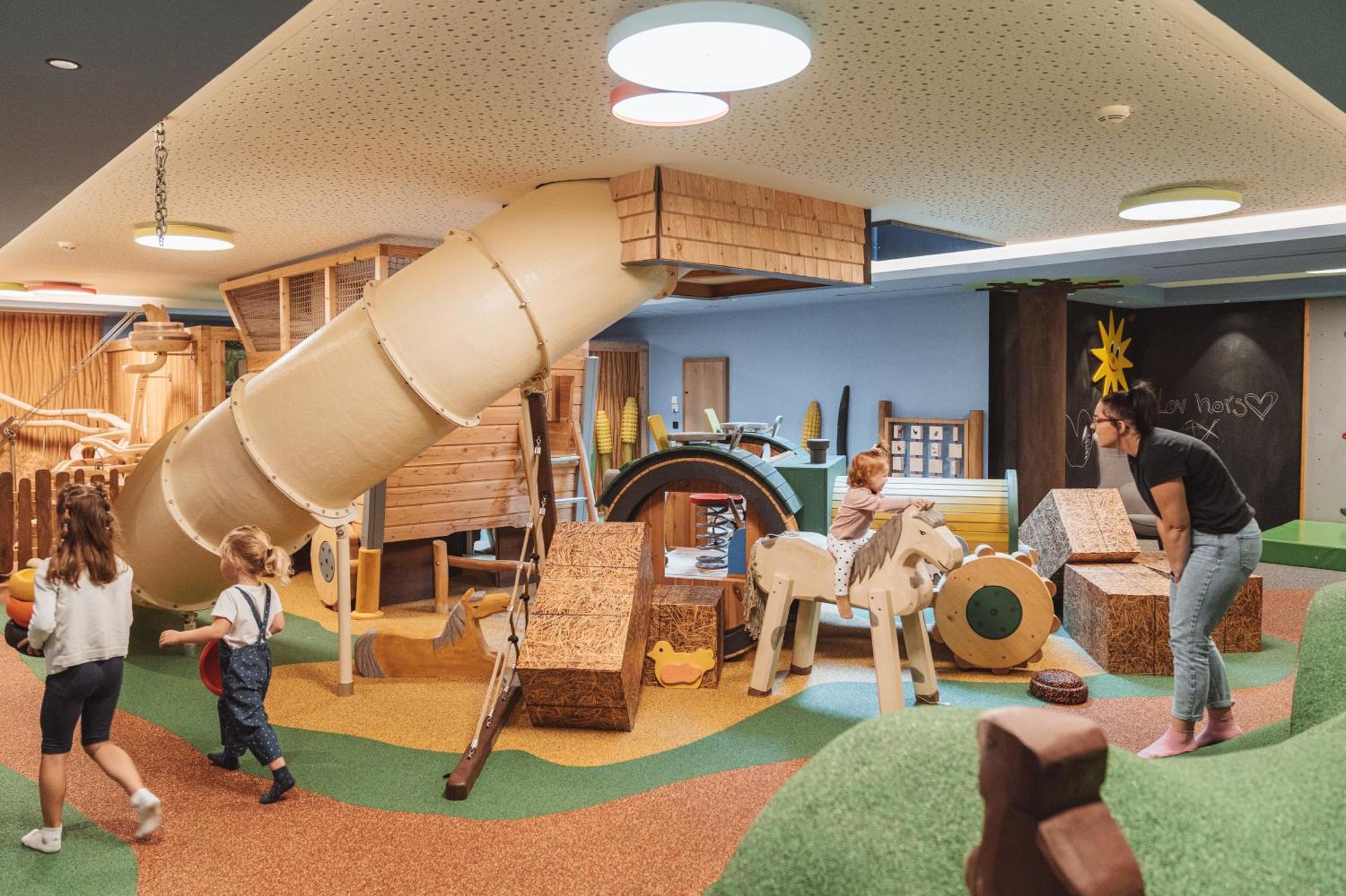 ואלס Familienhotel Huber מראה חיצוני תמונה