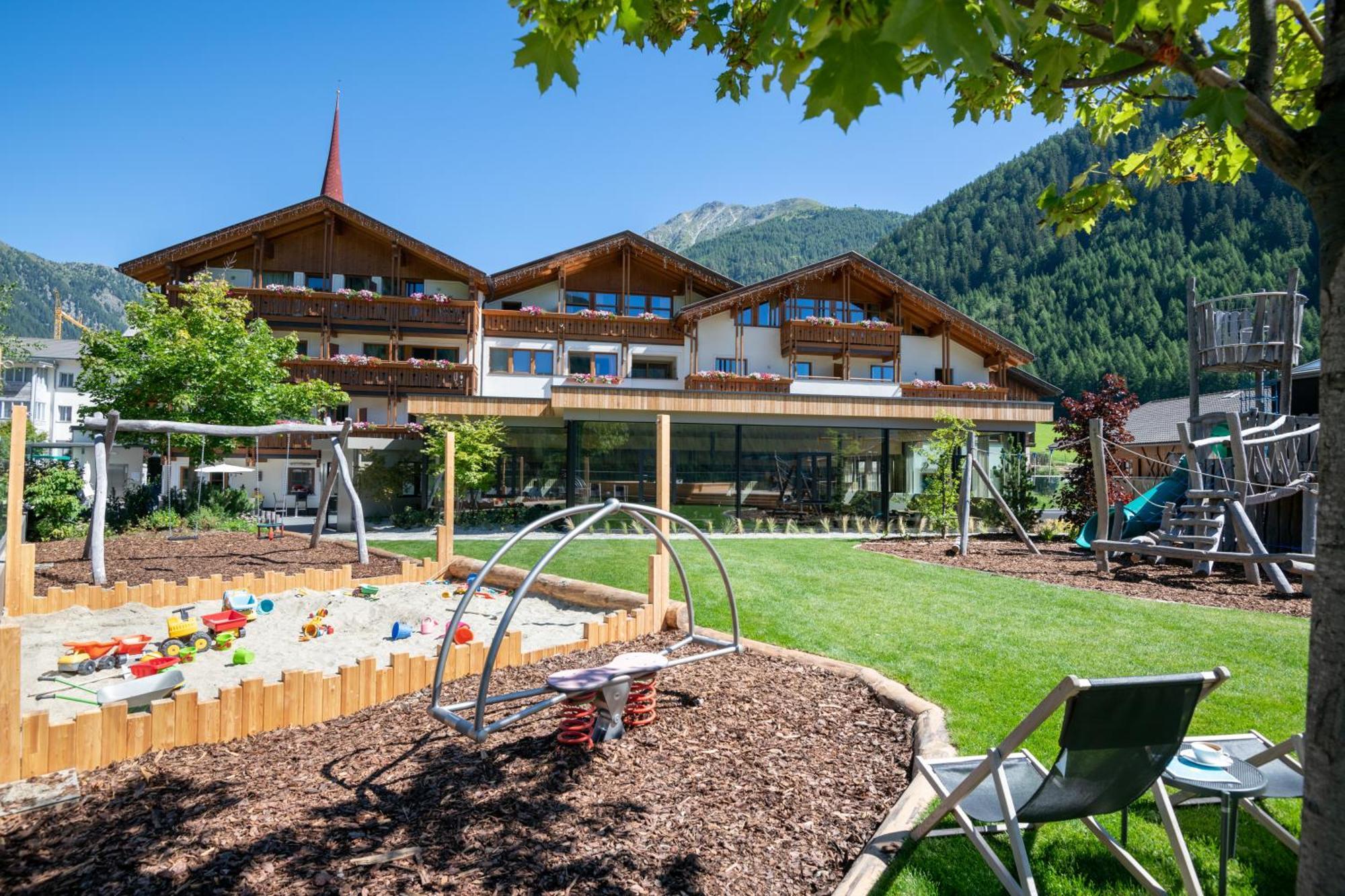 ואלס Familienhotel Huber מראה חיצוני תמונה